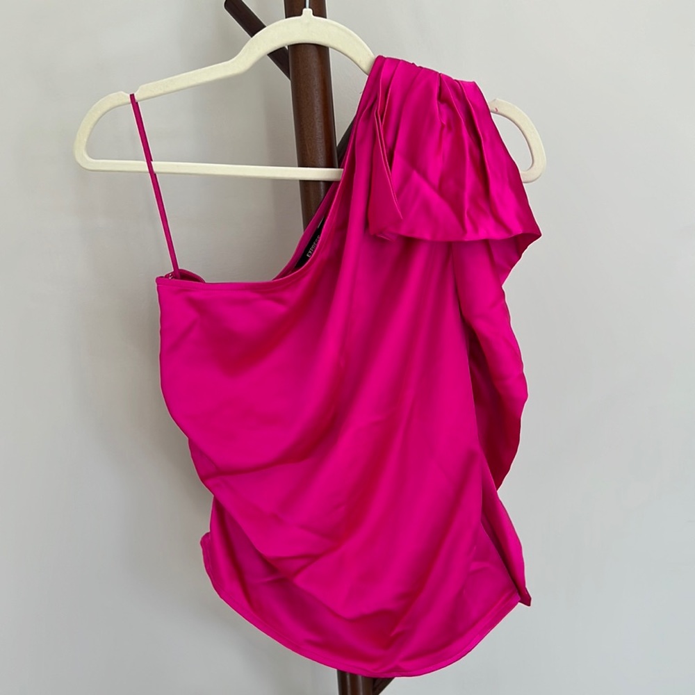 NWT Express Satin RuffleOne Shoulder Top - Picture 4 of 6